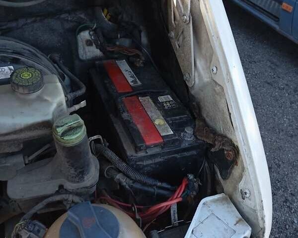 Сірий Сітроен С8, об'ємом двигуна 2 л та пробігом 230 тис. км за 3100 $, фото 1 на Automoto.ua