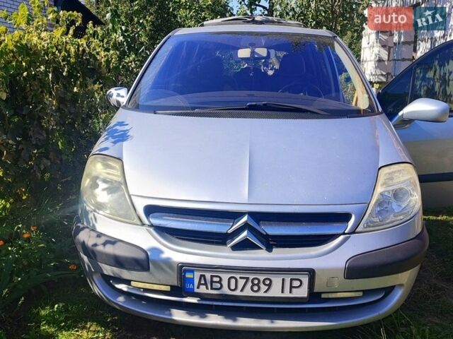 Серый Ситроен С8, объемом двигателя 2 л и пробегом 240 тыс. км за 5600 $, фото 1 на Automoto.ua