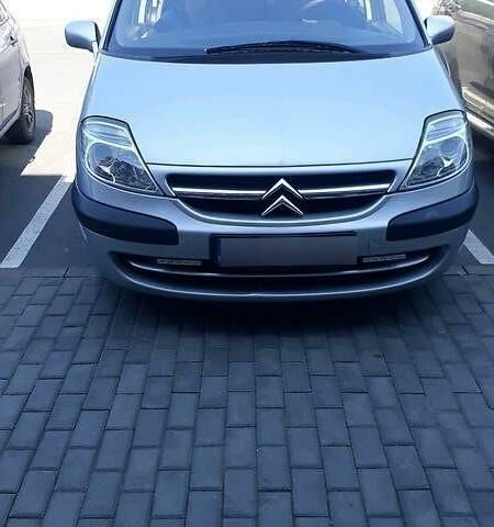 Сірий Сітроен С8, об'ємом двигуна 2 л та пробігом 180 тис. км за 3800 $, фото 1 на Automoto.ua