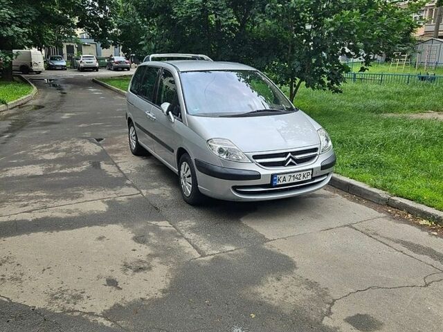 Сірий Сітроен С8, об'ємом двигуна 2.18 л та пробігом 269 тис. км за 2050 $, фото 1 на Automoto.ua