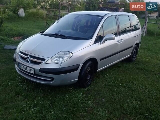 Сірий Сітроен С8, об'ємом двигуна 2 л та пробігом 420 тис. км за 5000 $, фото 1 на Automoto.ua