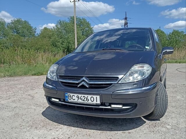 Серый Ситроен С8, объемом двигателя 2 л и пробегом 237 тыс. км за 6900 $, фото 1 на Automoto.ua