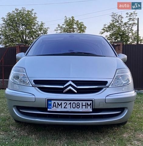 Сірий Сітроен С8, об'ємом двигуна 2.18 л та пробігом 206 тис. км за 6800 $, фото 1 на Automoto.ua