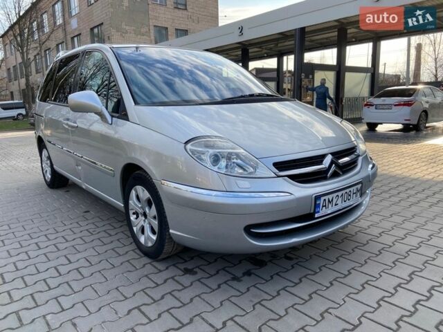 Серый Ситроен С8, объемом двигателя 2.2 л и пробегом 206 тыс. км за 6500 $, фото 1 на Automoto.ua