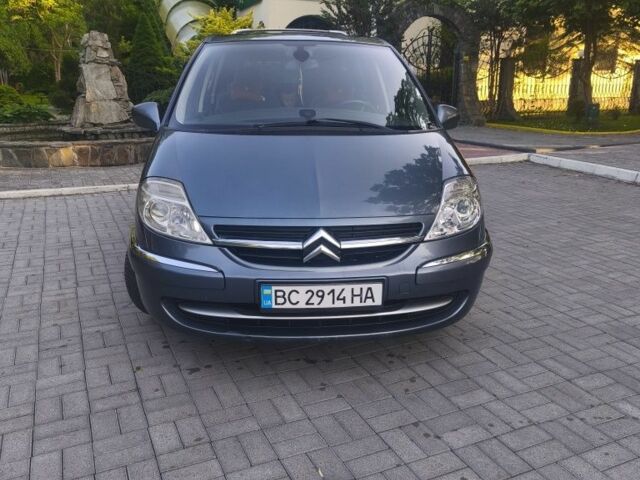 Серый Ситроен С8, объемом двигателя 2 л и пробегом 303 тыс. км за 7000 $, фото 1 на Automoto.ua