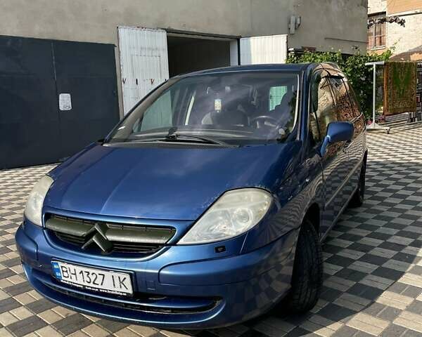 Синий Ситроен С8, объемом двигателя 2.23 л и пробегом 345 тыс. км за 3500 $, фото 1 на Automoto.ua