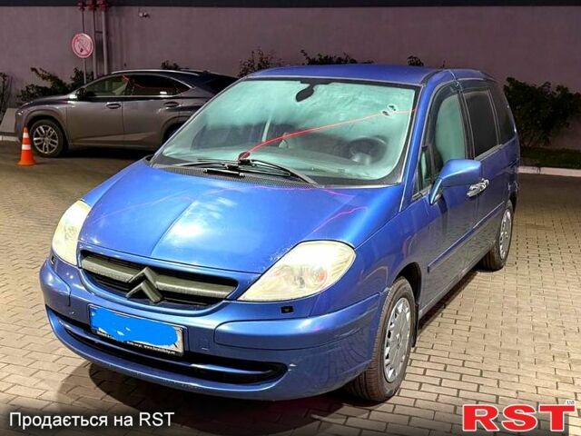 Синий Ситроен С8, объемом двигателя 2.2 л и пробегом 362 тыс. км за 4200 $, фото 1 на Automoto.ua