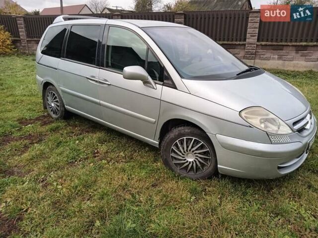 Ситроен С8 2004 в Луцке на Automoto.ua Синий Ситроен С8, объемом двигателя 2.2 л и пробегом 300 тыс. км за 3200 $, фото 1 на Automoto.ua