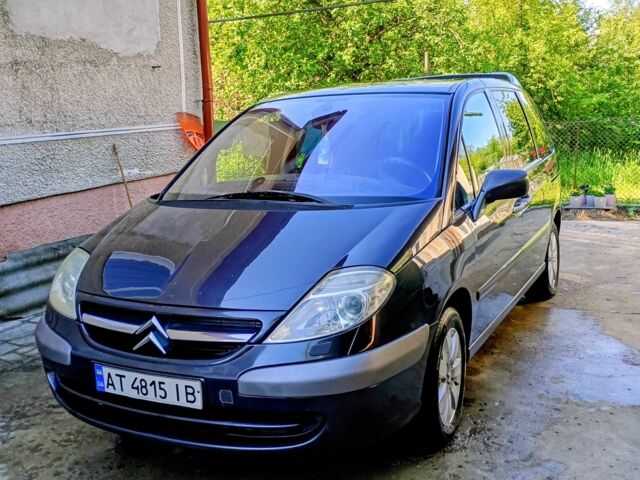 Синій Сітроен С8, об'ємом двигуна 2.2 л та пробігом 400 тис. км за 5386 $, фото 1 на Automoto.ua