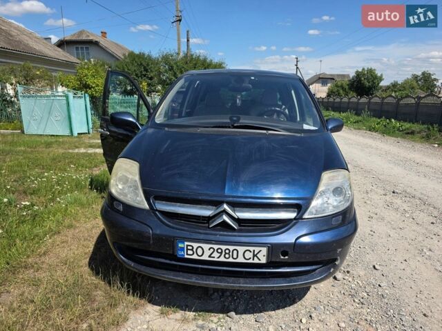 Синий Ситроен С8, объемом двигателя 2 л и пробегом 354 тыс. км за 3500 $, фото 1 на Automoto.ua