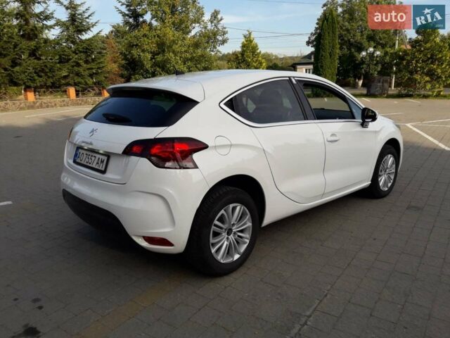 Білий Сітроен ДС4, об'ємом двигуна 1.6 л та пробігом 184 тис. км за 8200 $, фото 1 на Automoto.ua