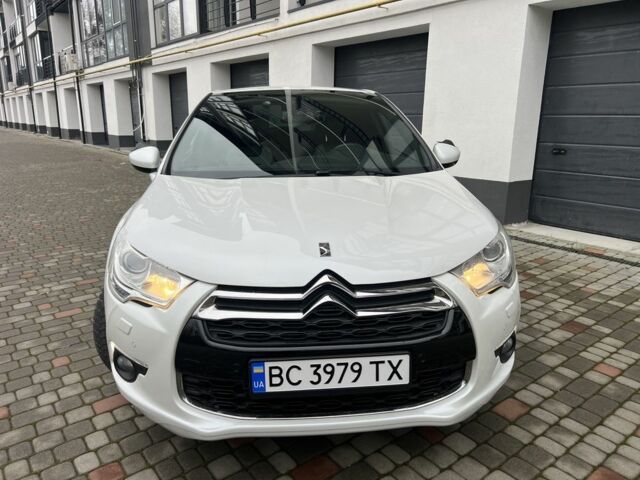 Білий Сітроен ДС4, об'ємом двигуна 1.6 л та пробігом 187 тис. км за 10200 $, фото 1 на Automoto.ua
