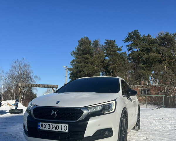 Белый Ситроен ДС4, объемом двигателя 2 л и пробегом 74 тыс. км за 14000 $, фото 1 на Automoto.ua