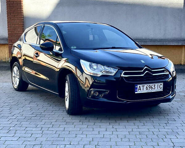 Черный Ситроен ДС4, объемом двигателя 1.56 л и пробегом 173 тыс. км за 8100 $, фото 1 на Automoto.ua