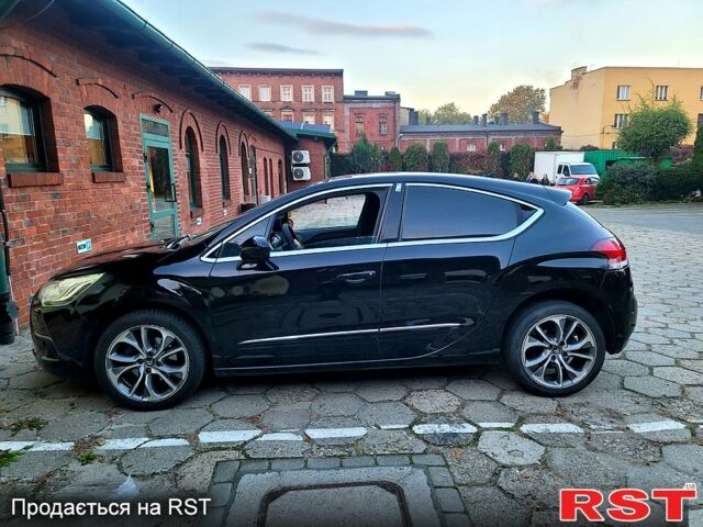 Чорний Сітроен ДС4, об'ємом двигуна 1.6 л та пробігом 16500 тис. км за 7900 $, фото 1 на Automoto.ua