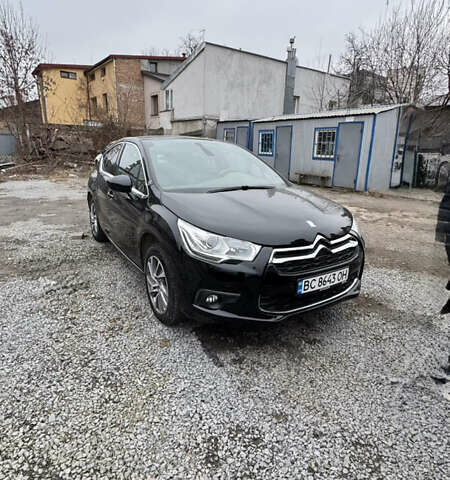 Черный Ситроен ДС4, объемом двигателя 1.6 л и пробегом 156 тыс. км за 9800 $, фото 1 на Automoto.ua