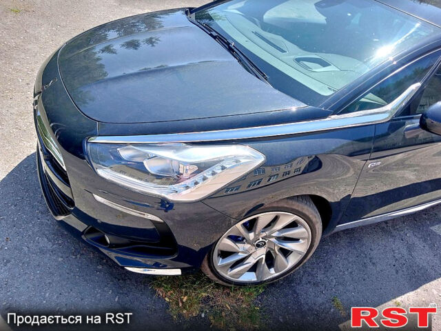 Сірий Сітроен ДС4, об'ємом двигуна 2 л та пробігом 208 тис. км за 12500 $, фото 1 на Automoto.ua