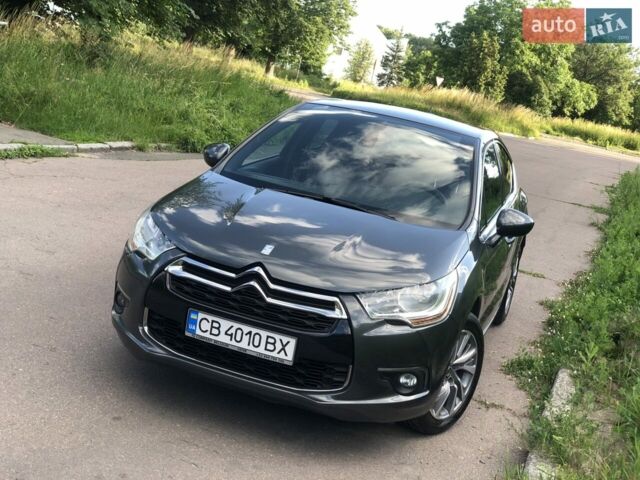 Серый Ситроен ДС4, объемом двигателя 1.56 л и пробегом 273 тыс. км за 9000 $, фото 1 на Automoto.ua