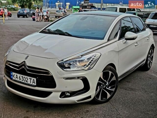 Білий Сітроен ДС5, об'ємом двигуна 1.6 л та пробігом 45 тис. км за 12500 $, фото 1 на Automoto.ua