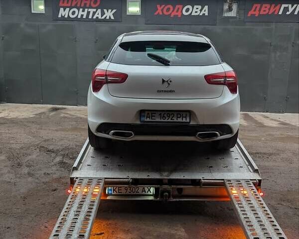 Белый Ситроен ДС5, объемом двигателя 2 л и пробегом 190 тыс. км за 6500 $, фото 1 на Automoto.ua