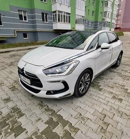 Белый Ситроен ДС5, объемом двигателя 2 л и пробегом 190 тыс. км за 11000 $, фото 1 на Automoto.ua
