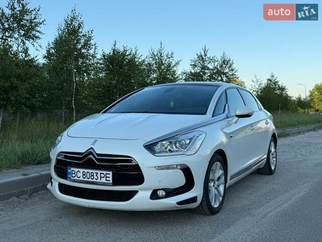 Білий Сітроен ДС5, об'ємом двигуна 2 л та пробігом 260 тис. км за 9900 $, фото 1 на Automoto.ua