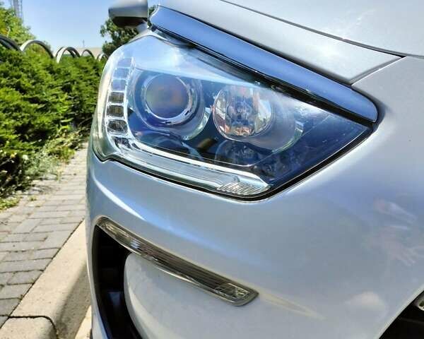 Белый Ситроен ДС5, объемом двигателя 2 л и пробегом 150 тыс. км за 13000 $, фото 1 на Automoto.ua