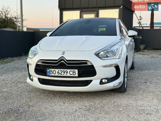 Белый Ситроен ДС5, объемом двигателя 2 л и пробегом 271 тыс. км за 11999 $, фото 1 на Automoto.ua