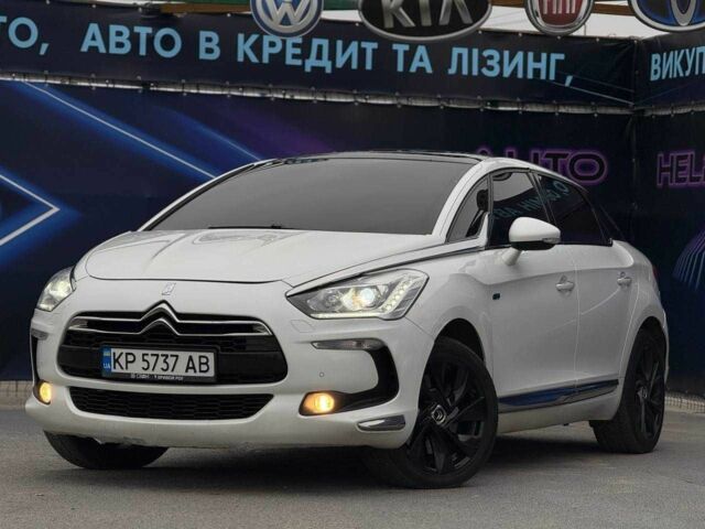 Белый Ситроен ДС5, объемом двигателя 2 л и пробегом 181 тыс. км за 9999 $, фото 1 на Automoto.ua