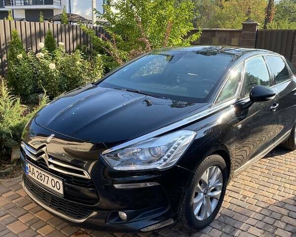 Черный Ситроен ДС5, объемом двигателя 2 л и пробегом 300 тыс. км за 11600 $, фото 1 на Automoto.ua