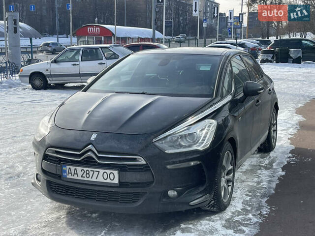 Черный Ситроен ДС5, объемом двигателя 2 л и пробегом 300 тыс. км за 9999 $, фото 1 на Automoto.ua