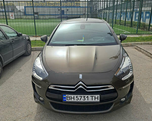 Коричневый Ситроен ДС5, объемом двигателя 2 л и пробегом 198 тыс. км за 11650 $, фото 1 на Automoto.ua