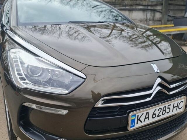 Коричневий Сітроен ДС5, об'ємом двигуна 2 л та пробігом 148 тис. км за 11900 $, фото 1 на Automoto.ua