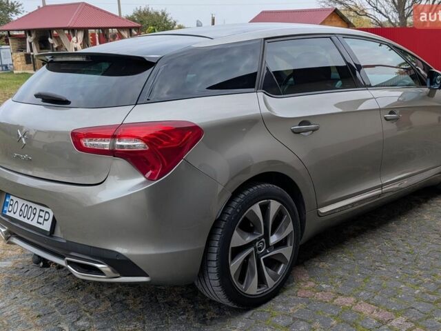 Сітроен ДС5, об'ємом двигуна 1.6 л та пробігом 128 тис. км за 9600 $, фото 1 на Automoto.ua