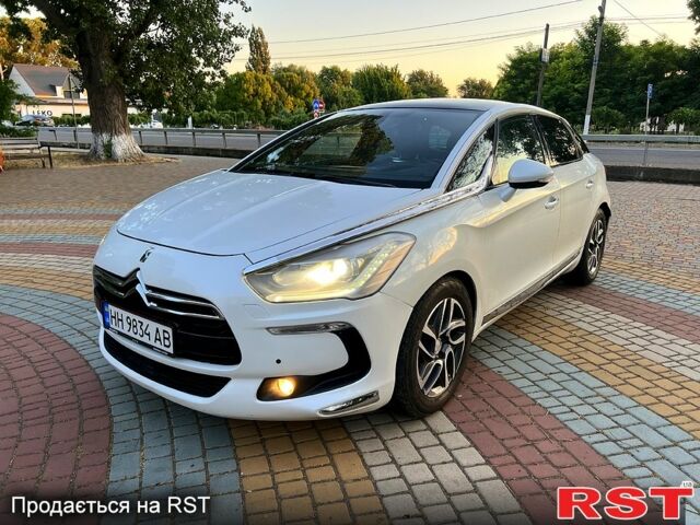 Ситроен ДС5, объемом двигателя 2 л и пробегом 260 тыс. км за 9900 $, фото 1 на Automoto.ua
