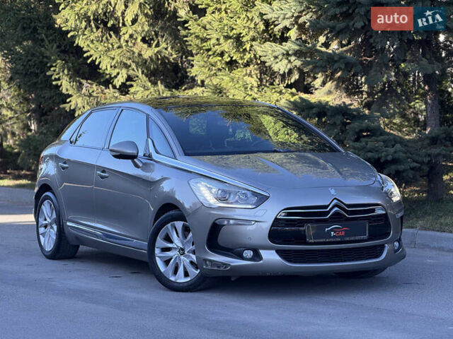 Серый Ситроен ДС5, объемом двигателя 1.6 л и пробегом 212 тыс. км за 10900 $, фото 1 на Automoto.ua