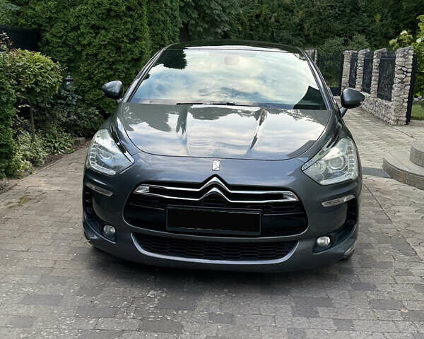 Сірий Сітроен ДС5, об'ємом двигуна 2 л та пробігом 340 тис. км за 10300 $, фото 1 на Automoto.ua
