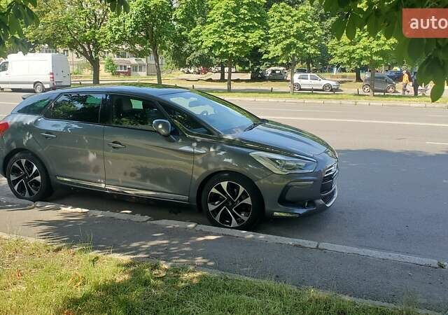 Серый Ситроен ДС5, объемом двигателя 1.6 л и пробегом 147 тыс. км за 9900 $, фото 1 на Automoto.ua