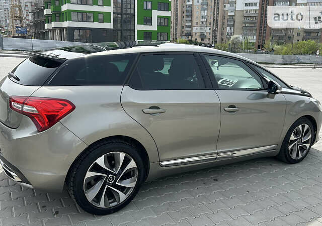 Серый Ситроен ДС5, объемом двигателя 1.6 л и пробегом 121 тыс. км за 11300 $, фото 1 на Automoto.ua