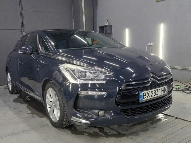 Сірий Сітроен ДС5, об'ємом двигуна 2 л та пробігом 251 тис. км за 12500 $, фото 1 на Automoto.ua