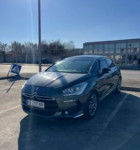 Серый Ситроен ДС5, объемом двигателя 2 л и пробегом 197 тыс. км за 9700 $, фото 1 на Automoto.ua