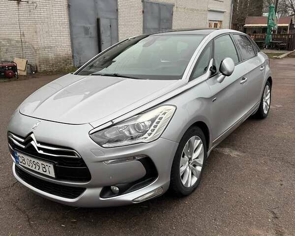 Сірий Сітроен ДС5, об'ємом двигуна 2 л та пробігом 261 тис. км за 11800 $, фото 1 на Automoto.ua