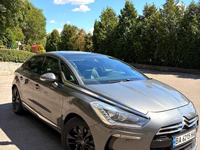 Сірий Сітроен ДС5, об'ємом двигуна 2 л та пробігом 223 тис. км за 11900 $, фото 1 на Automoto.ua