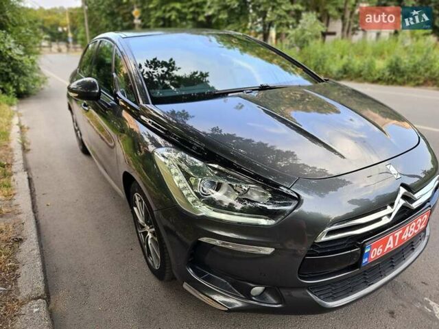 Сірий Сітроен ДС5, об'ємом двигуна 2 л та пробігом 215 тис. км за 12500 $, фото 1 на Automoto.ua