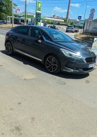 Серый Ситроен ДС5, объемом двигателя 2 л и пробегом 245 тыс. км за 14500 $, фото 1 на Automoto.ua