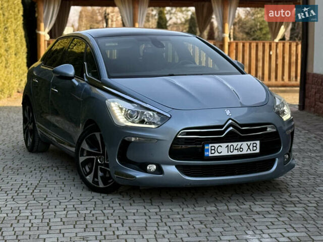 Синий Ситроен ДС5, объемом двигателя 2 л и пробегом 200 тыс. км за 10700 $, фото 1 на Automoto.ua
