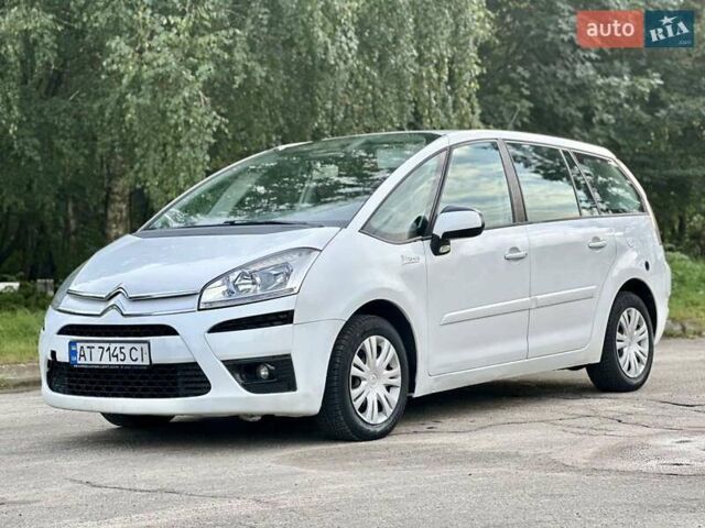 Белый Ситроен Гранд С4 Пикассо, объемом двигателя 1.6 л и пробегом 390 тыс. км за 7444 $, фото 1 на Automoto.ua
