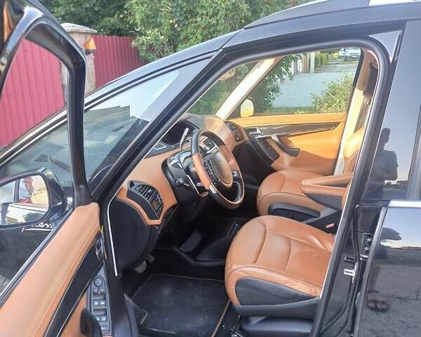 Черный Ситроен Гранд С4 Пикассо, объемом двигателя 2 л и пробегом 235 тыс. км за 7200 $, фото 1 на Automoto.ua