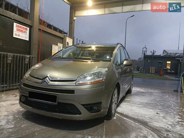 Сітроен Гранд С4 Пікассо, об'ємом двигуна 1.6 л та пробігом 239 тис. км за 5990 $, фото 1 на Automoto.ua