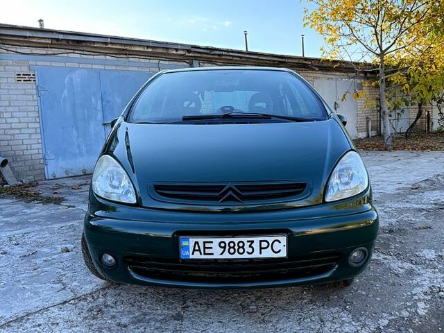 Зелений Сітроен Пікассо, об'ємом двигуна 2 л та пробігом 250 тис. км за 1700 $, фото 1 на Automoto.ua